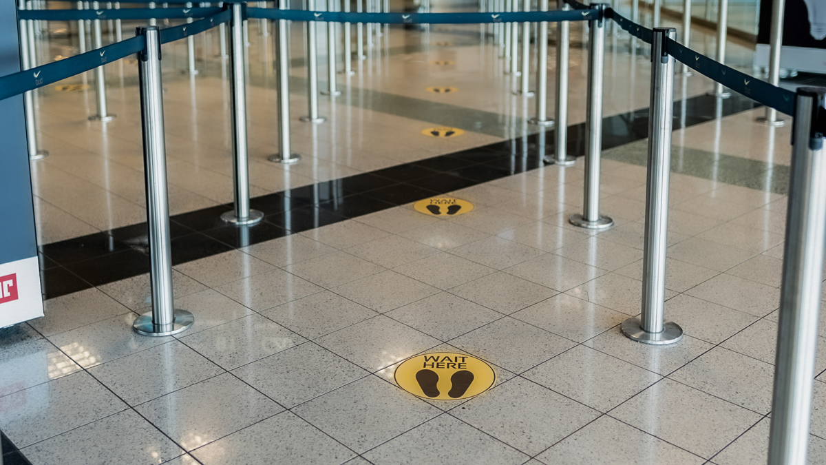 Po anonimnem klicu evakuirali letališče v Sarajevu