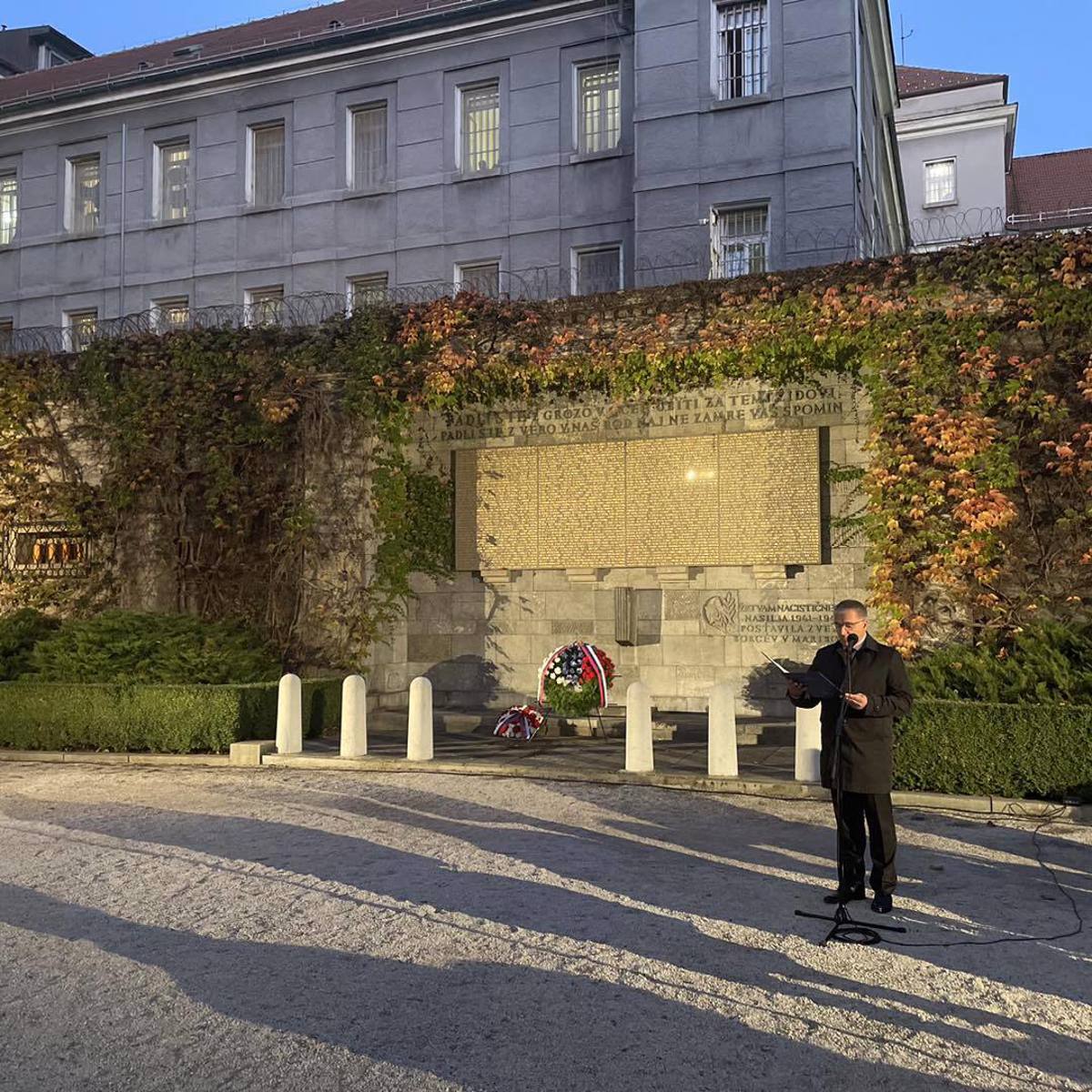 (FOTO) Pred dnevom spomina na mrtve številne slovesnosti v Mariboru