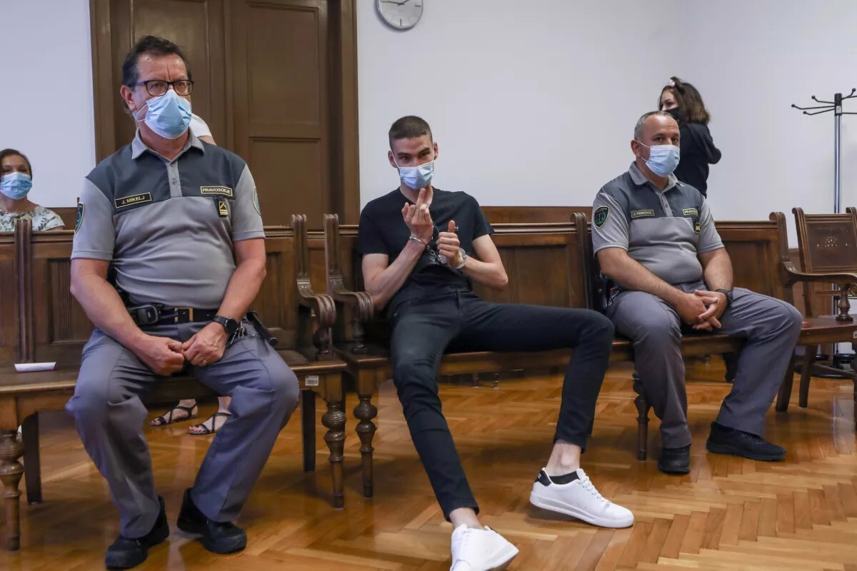 Požigalec avtomobilov mora v zapor