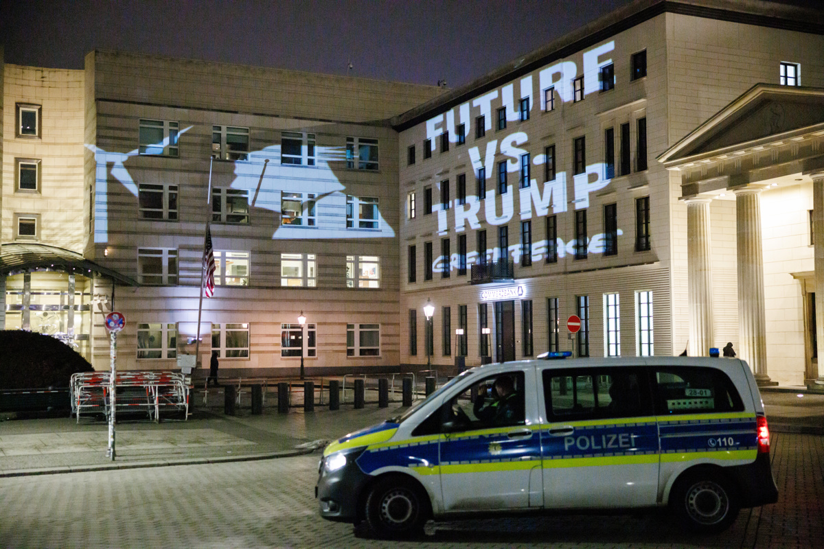 V Nemčiji v napadu z nožem dva mrtva, med njima en otrok