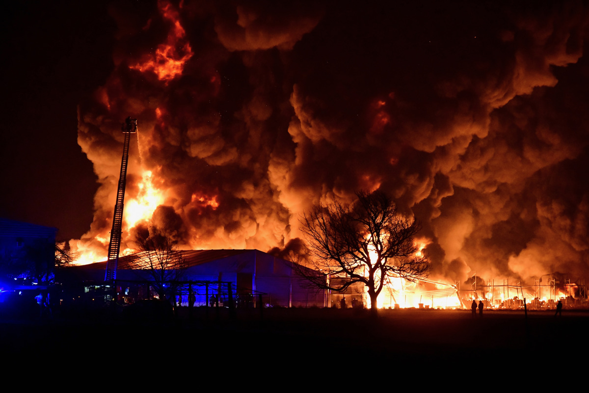 (MB-TEDEN) Ogenj in dim