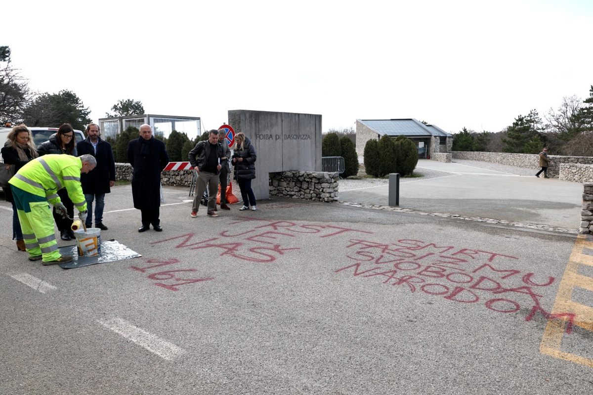 Ob dnevu spomina na fojbe: Proslave tokrat bolj umirjene kot v preteklosti