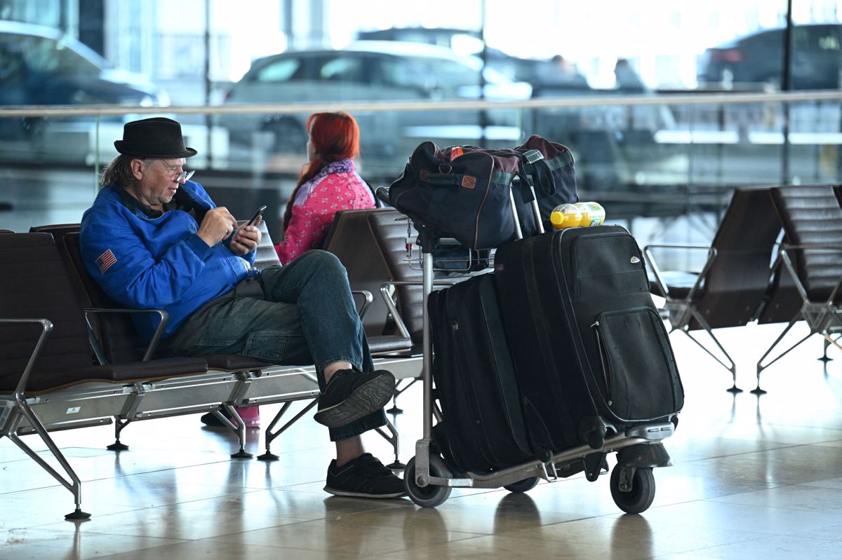 (FOTO) V Nemčiji zaradi stavke na letališčih odpovedanih več tisoč letov
