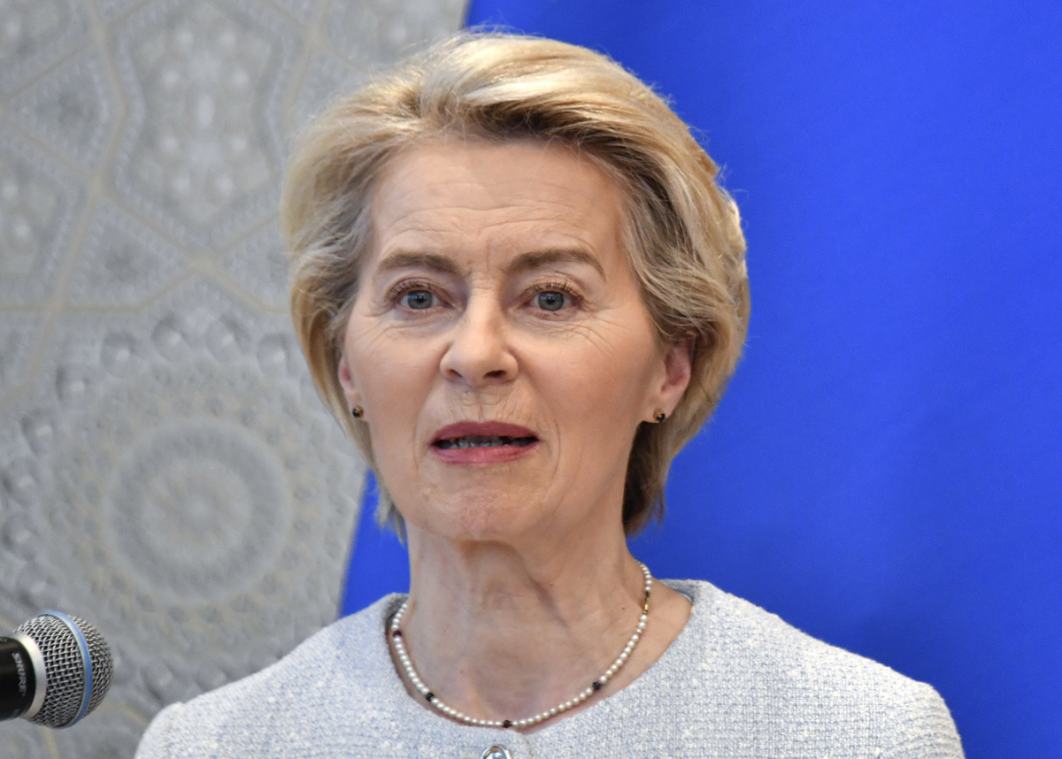 Ursula Von der Leyen je zaskrbljena in že razmišlja o protiukrepih