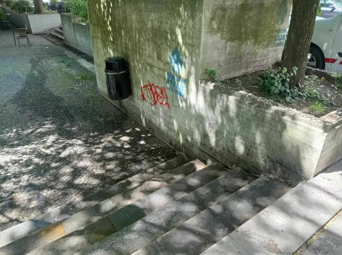 (FOTO) Streljanje v Ljubljani: Ranjeni 30-letnik pristal v bolnišnici, policisti prijeli 28-letnika