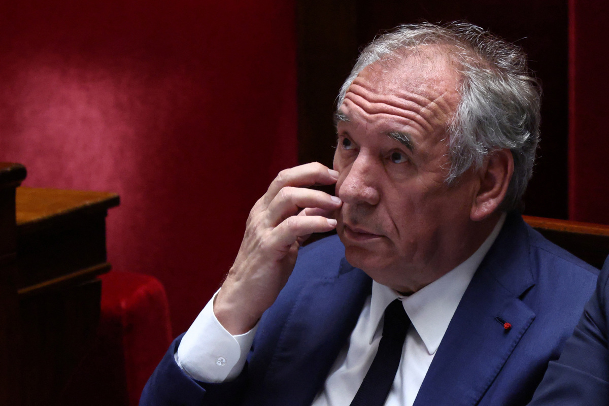 Francoski premier znova prestal glasovanje o nezaupnici