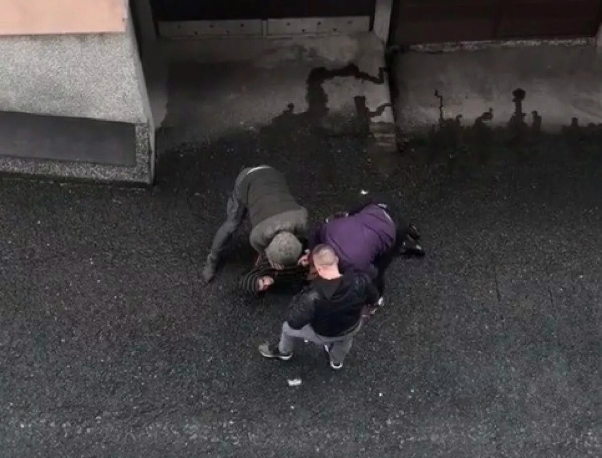 Policijski nadzor je po sporni aretaciji za Bežigradom pokazal nepravilnosti in sprožil sum, da bi lahko šlo za kazniva dejanja.