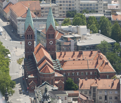 Premiki: Jezuit Ivan Hočevar zaključil v Mariboru, Bogdan Knavs ni več rektor Svete Gore, novi škof za Mursko Soboto ...