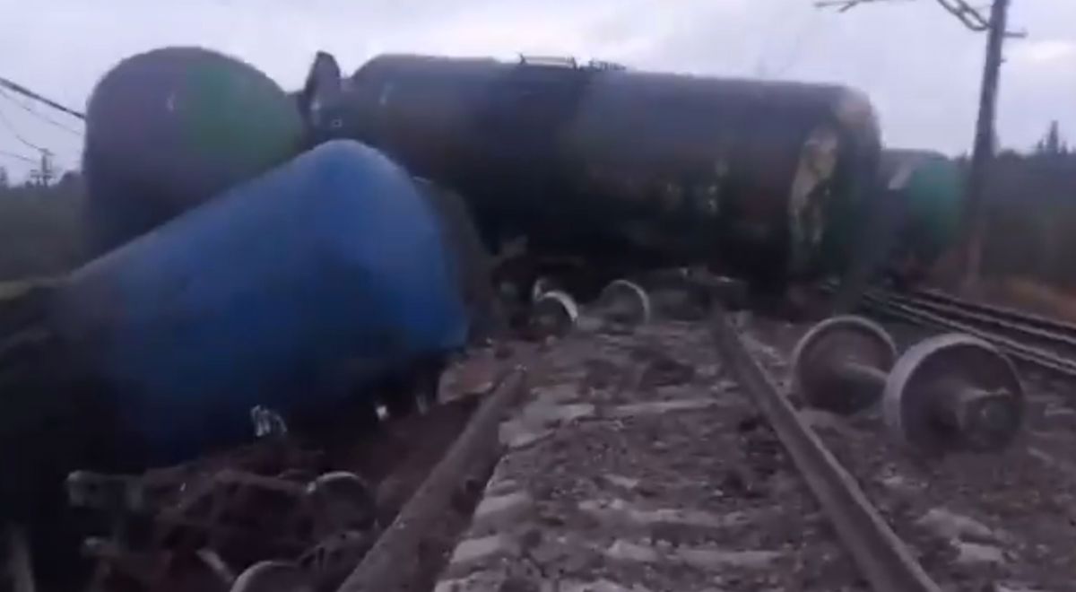 (VIDEO) Ukrajinci sabotirali ruske železnice: Umrla sta gardista, vlaki stojijo