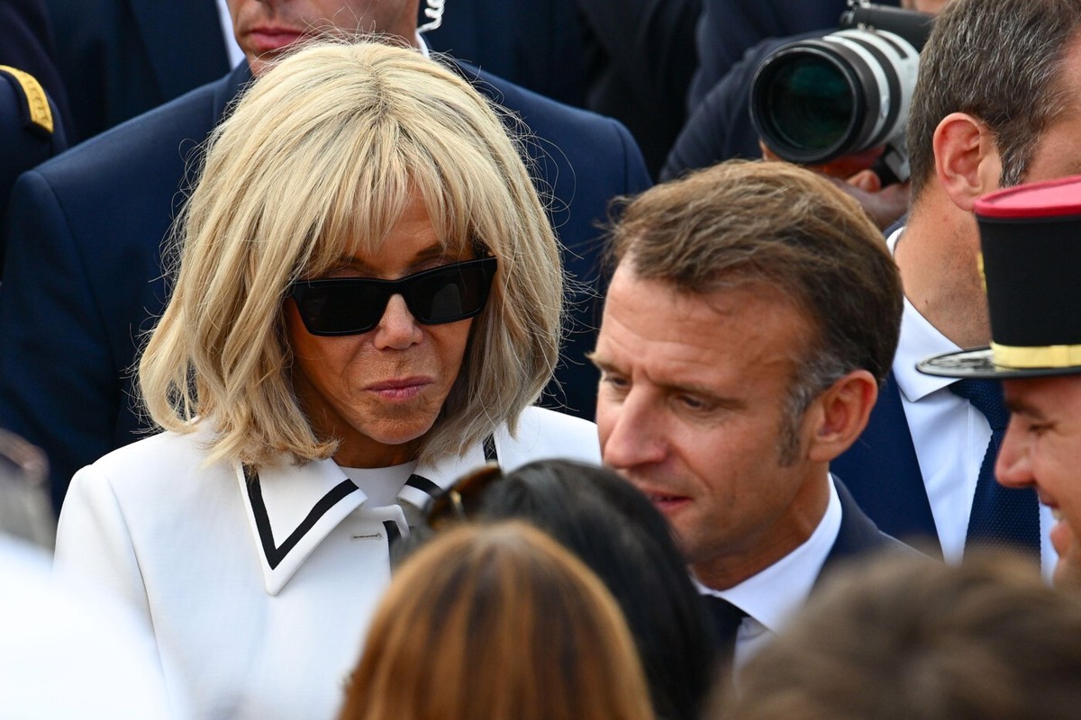 Macronu je prekipelo: Želi dokazati, da je njegova žena res ženskega spola, odvetnik trdi, da obstajajo fotografije ...