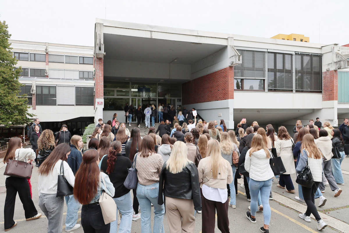 Mariborski rektor ob prvem študijskem dnevu: Študirati pomeni razmišljati in to zahteva pogum