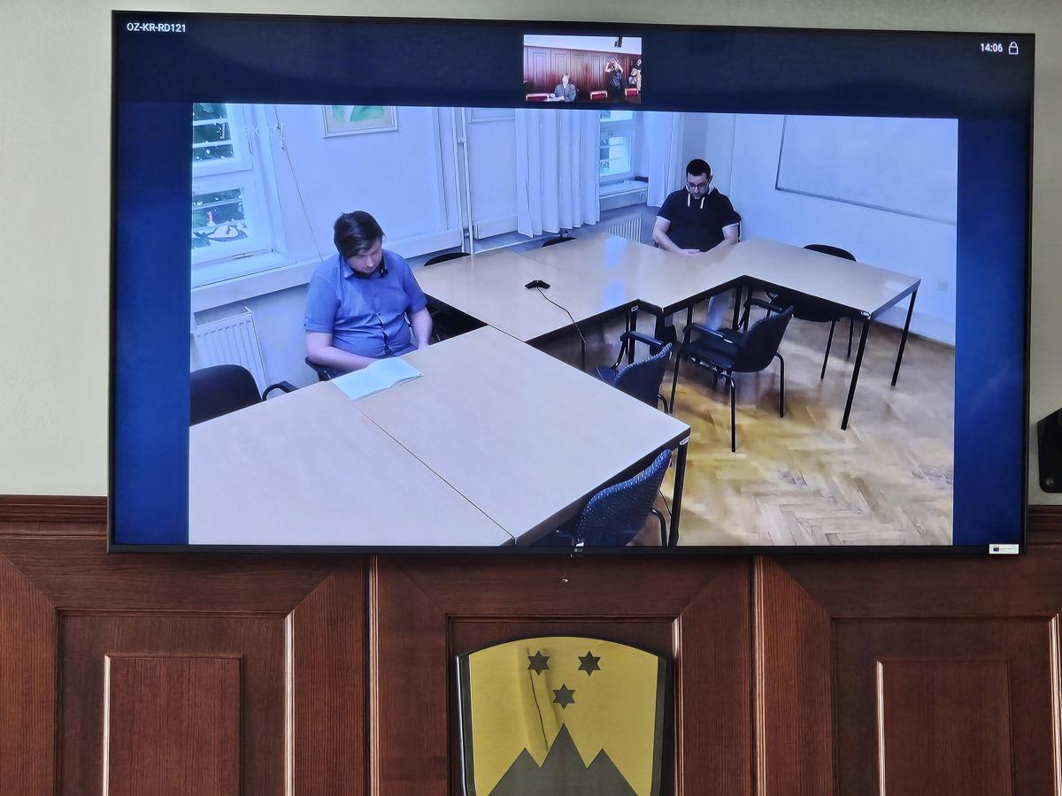 Za brutalni umor sodelavca 24 let zapora