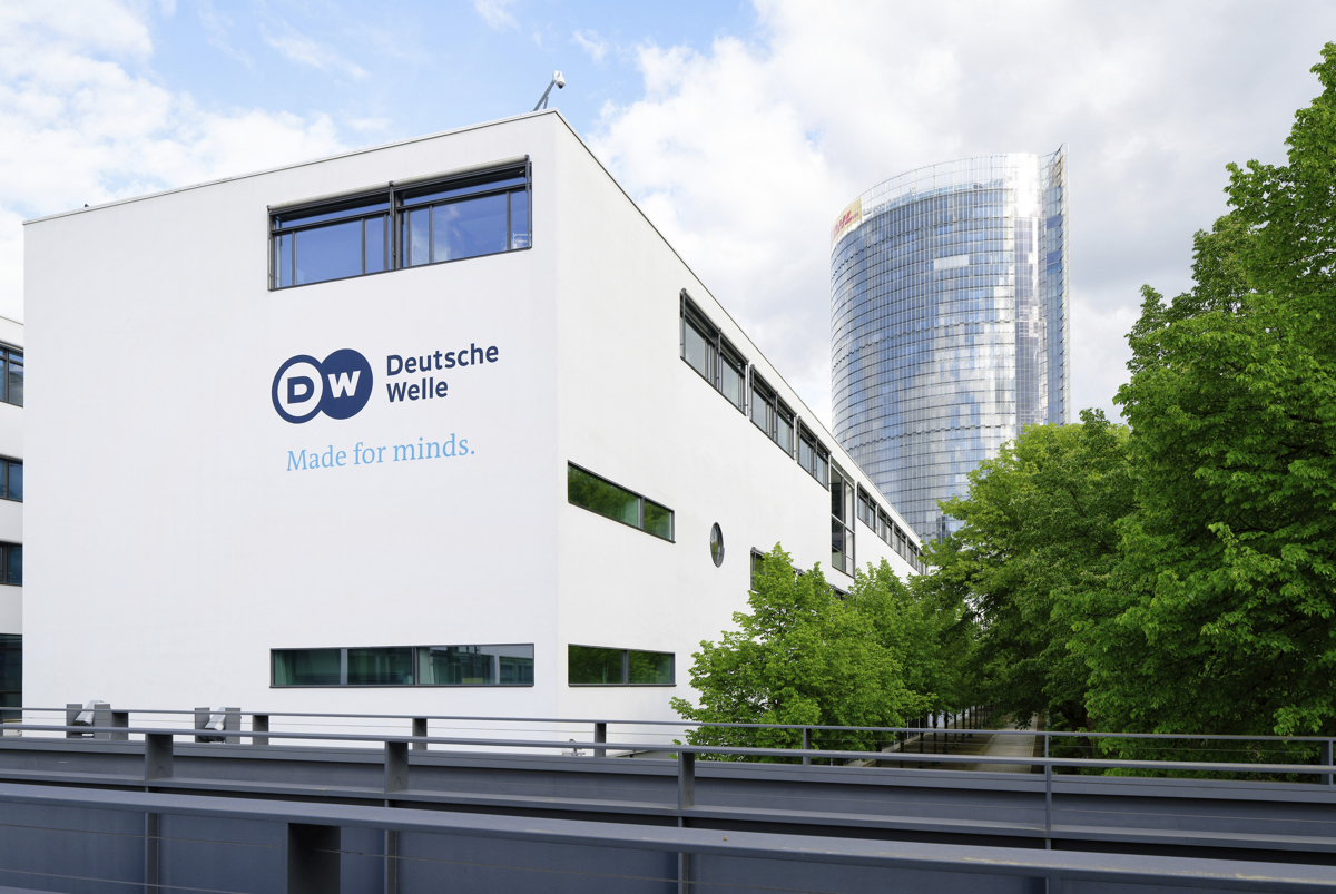 Rusija nemško televizijo Deutsche Welle označila za nezaželeno organizacijo