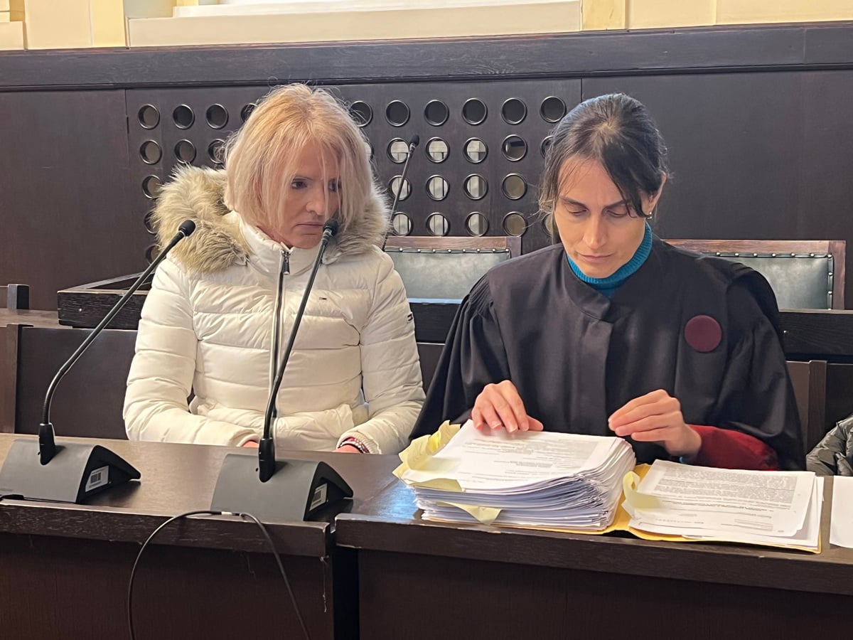 Uboj v Lovrencu na Pohorju: Sestri preko videoklica pokazala sostanovalca s prerezanim vratom