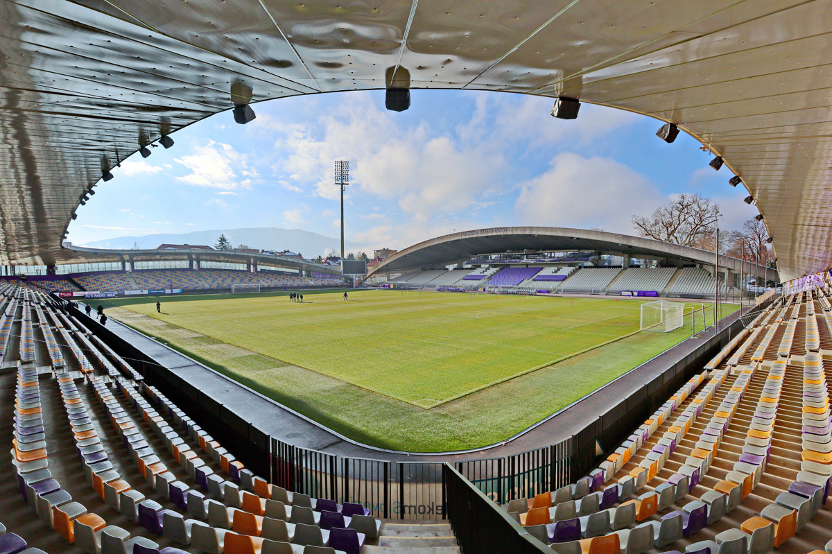 Dokumentirali bodo policijske postopke ter morebitne kršitve javnega reda in miru