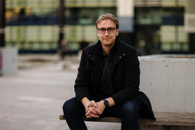 Večer v živo: "Vsakdo lahko zdravi z besedami"