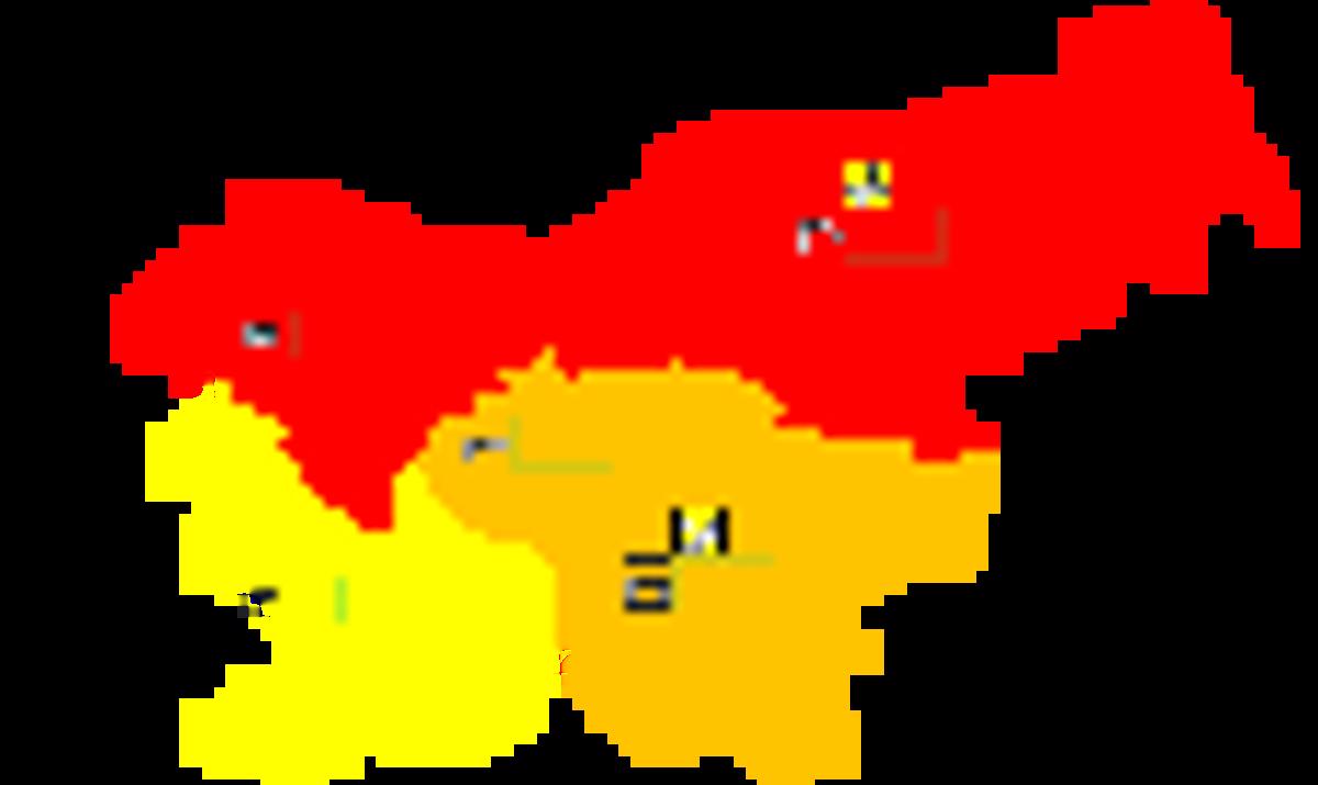 Negotov petkov prevoz v šolo zaradi vremena: Na Koroškem starše pozivajo, naj spremljajo spletne strani šol