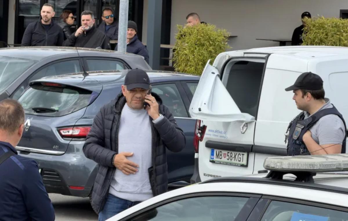 (FOTO) Drama na Mercatorjevem parkirišču: Pred številnimi gosti lokala skušal ukrasti denar iz avta varnostne službe