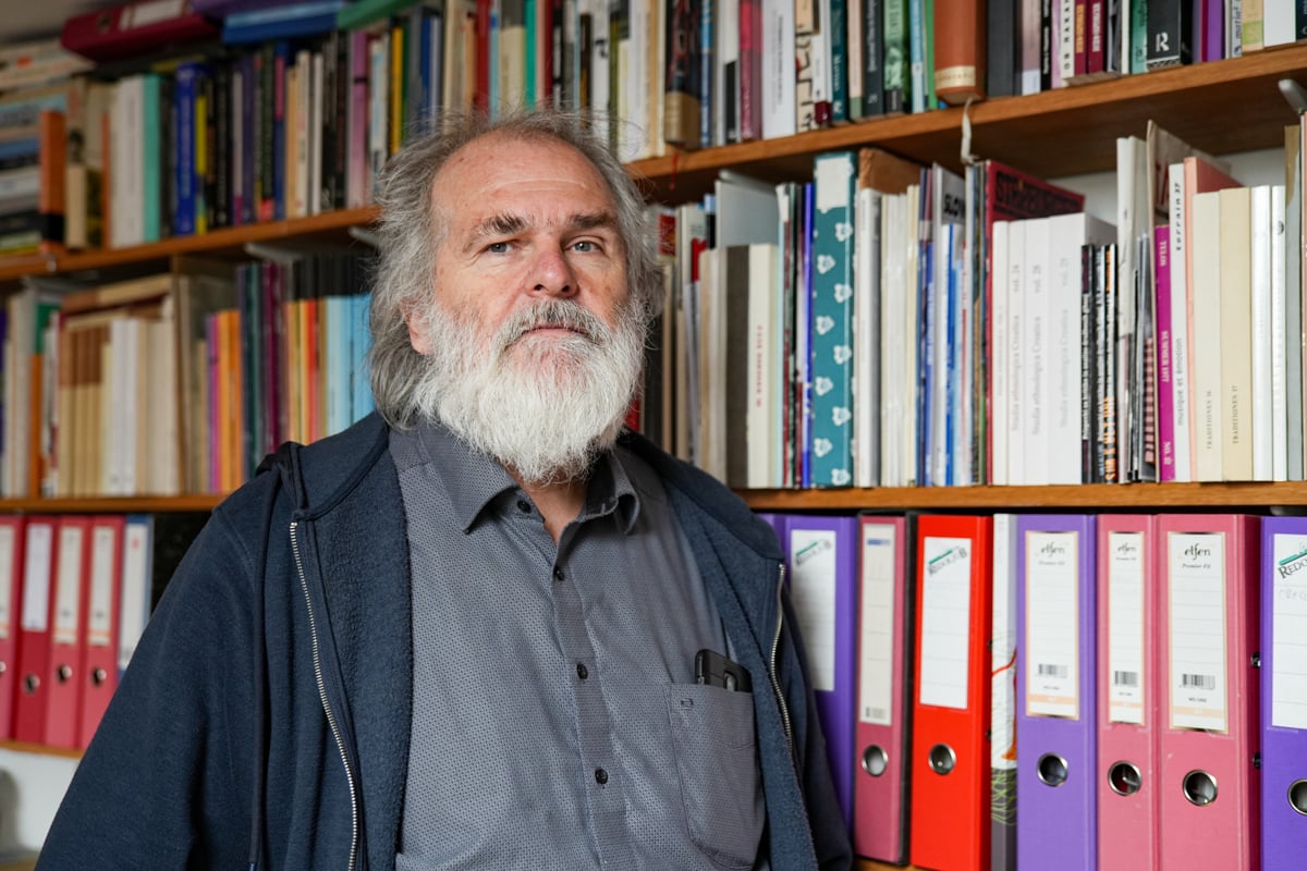 Dr. Rajko Muršič: “Ni razlogov za obupavanje. V daleč najslabšem primeru bomo imeli ponovne ali predčasne volitve. V čim krajšem času pa je najpomembneje razčistiti afero Black Cube. Če se to ne razčisti do naslednjih volitev, bomo ponovili vajo za novih pet milijonov evrov, a ne bo bistveno drugačnega rezultata.”