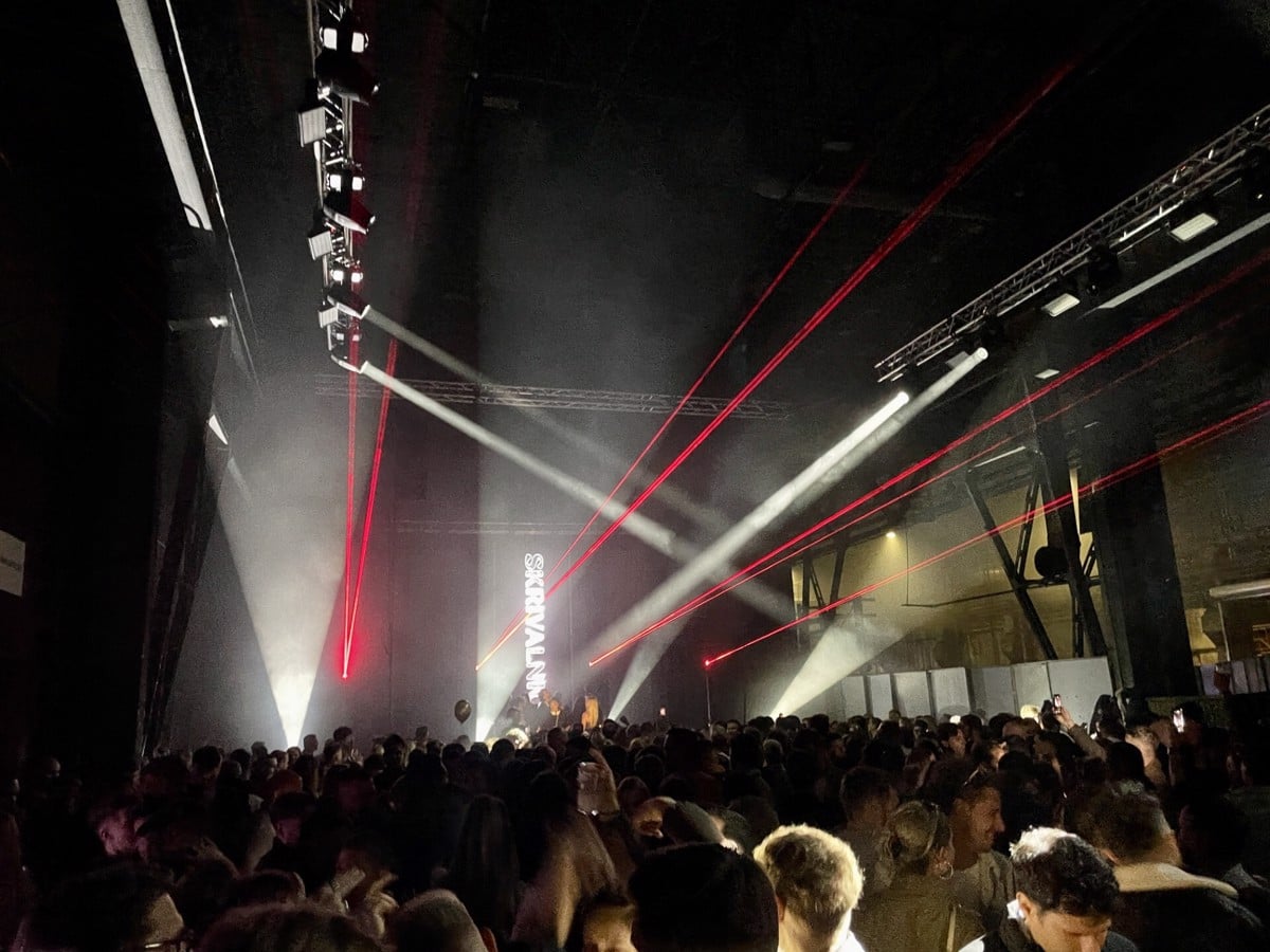 Dogodek v livarni je bil odličen, intriganten, za mariborsko nočno sceno svež in prodoren, pogumen. A vprašanja o mariborski tranziciji, preobrazbi, ostajajo. 