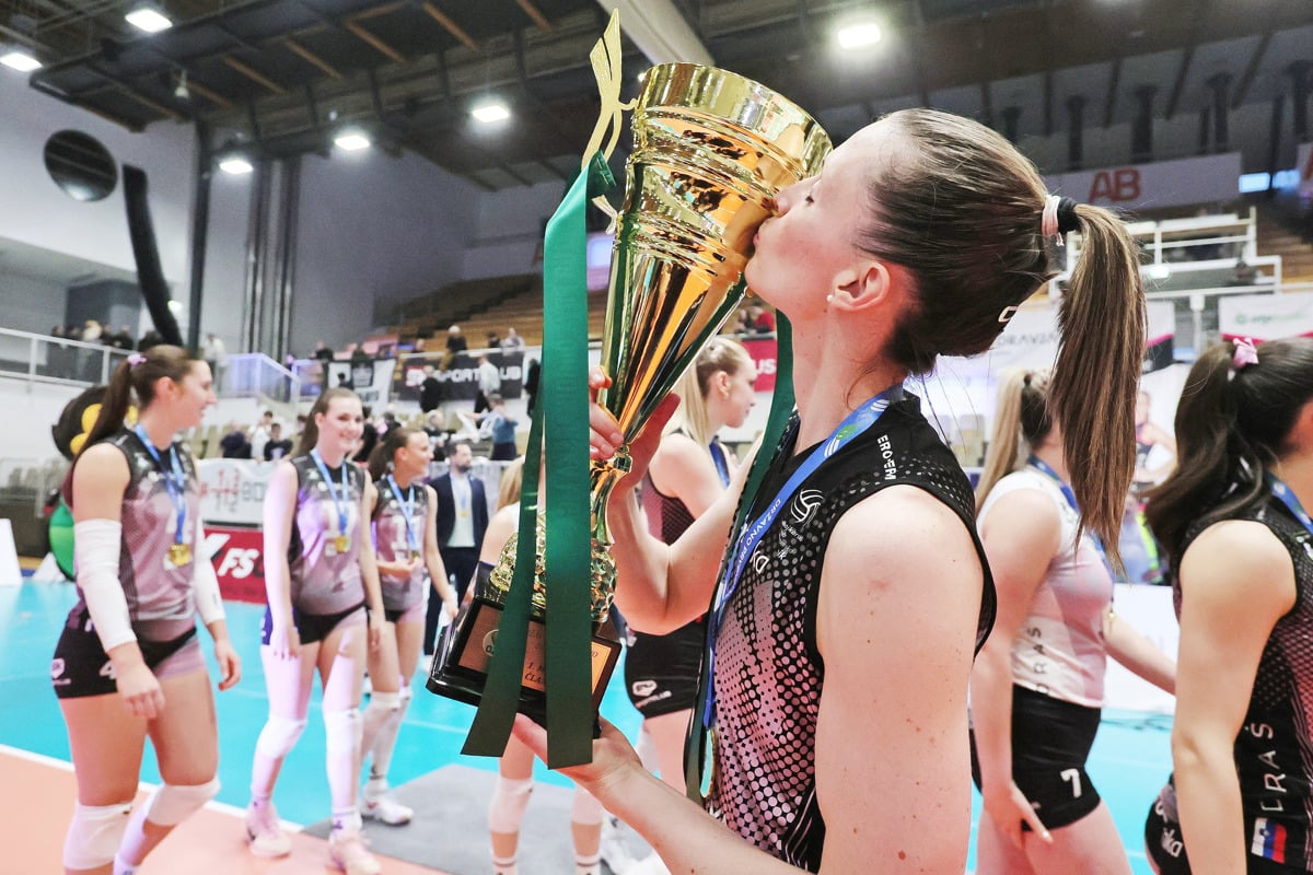 Iza Mlakar po tekmi ni skrivala čustev. 