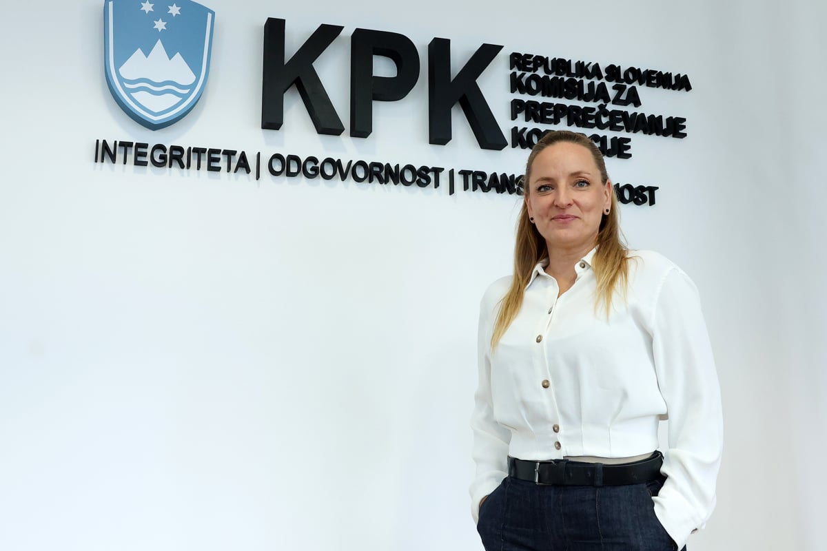 Katarina Bervar Sternad: "Šele ko bodo nosilci javnih funkcij sami postavljali zgled transparentnosti in odgovornosti, bomo lahko kot družba uspešnejši v boju proti korupciji."