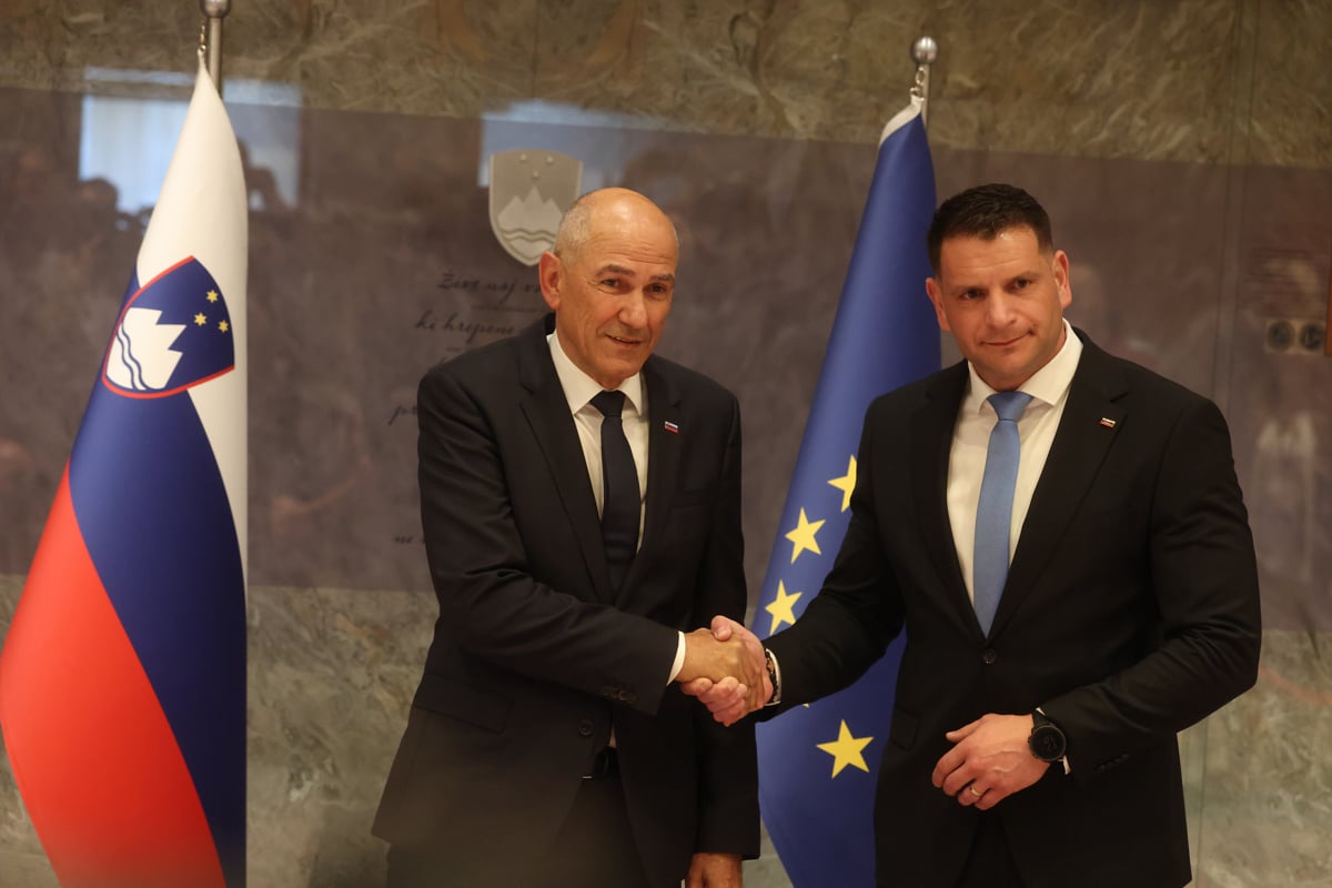 Resnica pod vodstvom Zorana Stevanovića je podprla vlado Janeza Janše, a kljub temu zaenkrat še uživa podporo med svojimi volivci. 