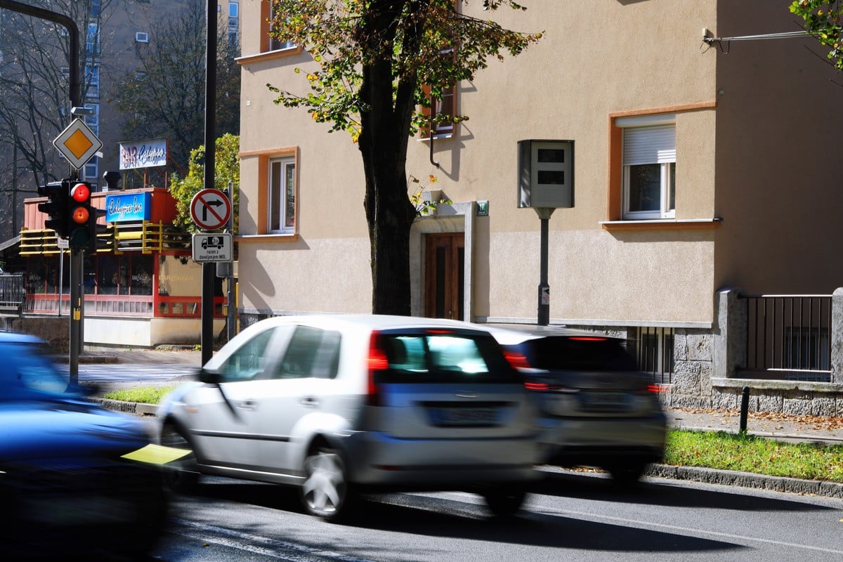 (PISMO BRALKE) Tri sekunde niso rešitev za ljubljanska križišča