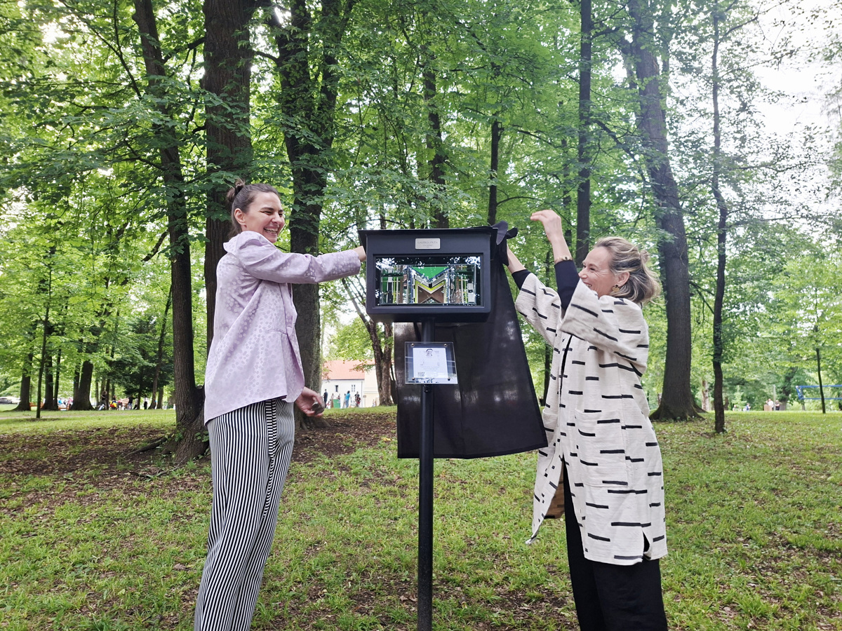 Ljubezenska pisma in Caminoigra v grajskem parku: Vsi živimo za pozitivne občutke