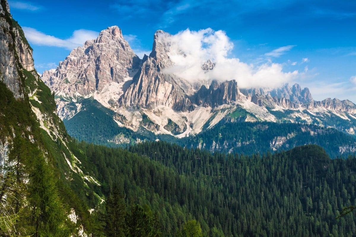 V Dolomitih se je smrtno ponesrečila slovenska pohodnica